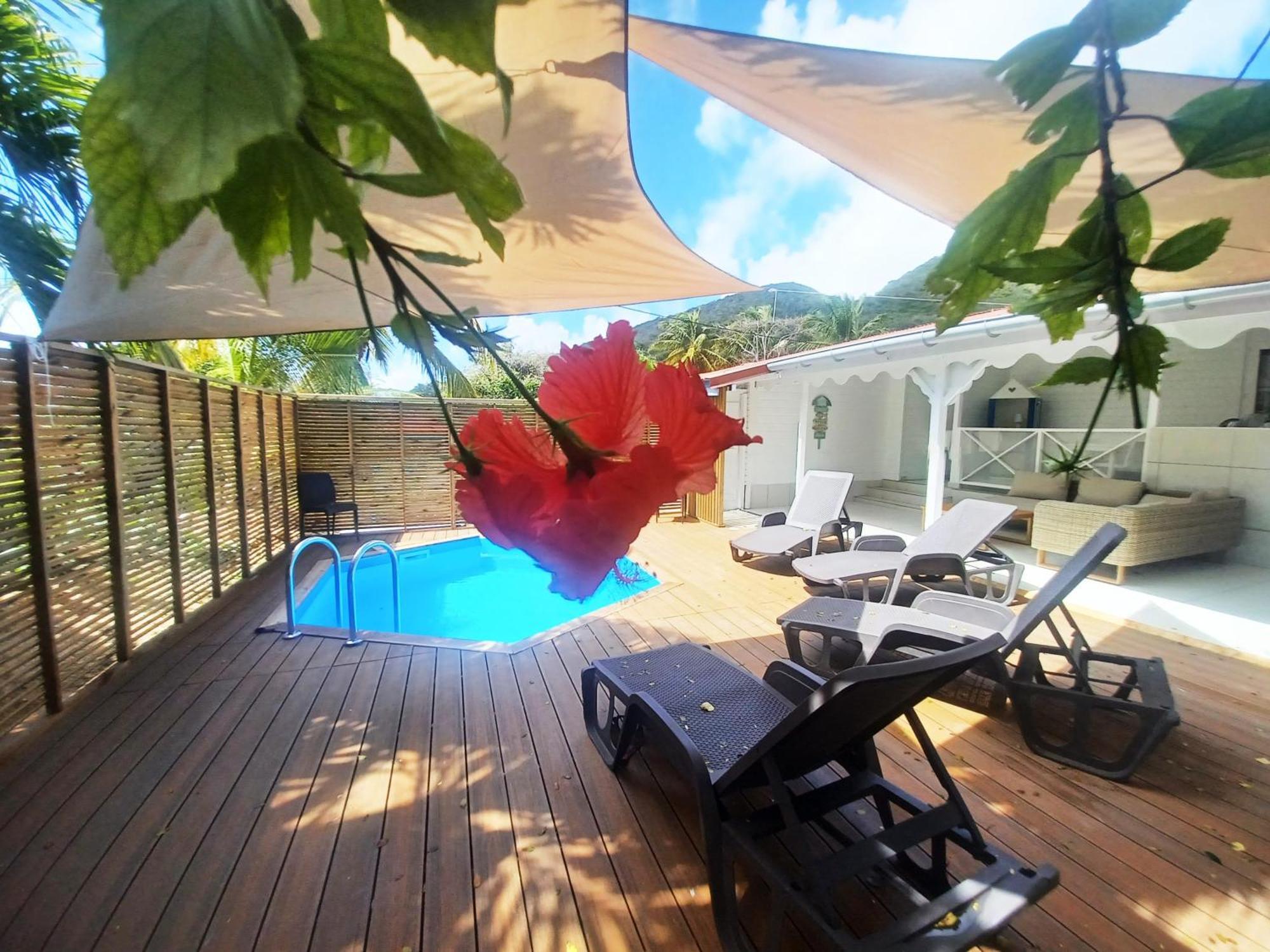 Hotel La Rose Du Bresil Marie-galante 3*